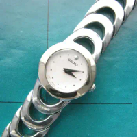 Second-hand boutique Japanese hollowed out women's watch quartz fashion personality seiko