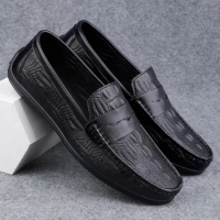 Boat Shoes Man Loafers Fashion Breathable Daily Slip-On Shoes Classics Casual Leather Shoes