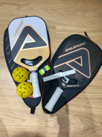 Bộ vợt pickleball AMA SPORT PP002 (gồm 1 vợt,2 bóng, cuốn cán,túi da) bề mặt sợi carbon 3k dày 18mm 