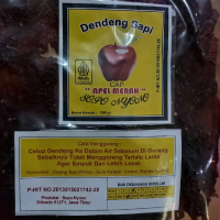 dendeng sapi cap \apel merah\""