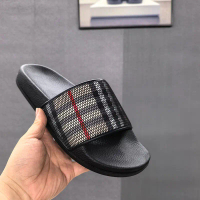 New slippers for summer, non slip, light luxury shoe store counter, men's one line slippers, beach s