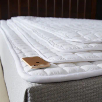 Premium Hotel Mattress Protector - Soft Cushioning for a Comfortable Sleep
