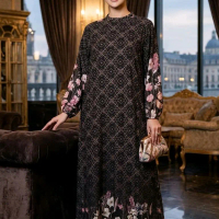 Zahwa Gamis Elegan dengan Motif Bunga dan Desain Longgar untuk Tampilan Mewah