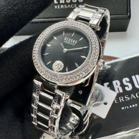 VERSUS VERSACE34mm圓形銀精鋼錶殼黑色錶盤精鋼銀色錶帶款VV00390