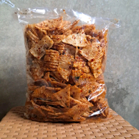 Kecimpring pedas daun jeruk isi 1kg Camilan