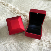 THE MATCHES STORE - LED Light Ring Box
