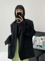 黑色小西裝外套女2024新款春秋裝今年流行oversize休閑高級感西服【淘夢屋】
