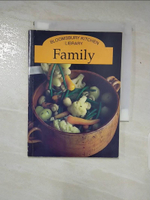 【書寶二手書T4／餐飲_AES】Family Meals_Claremont Staff