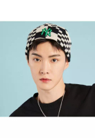 MLB CHECKER BOARD BEANIE NEW YORK YANKEES