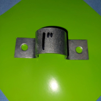 Klem/Clamp pipa / omega 1\ inch Galvanis ( Bahan Tebal )"