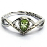 【小樂珠寶】頂級綠橄欖石 戒指活動圍卓爾不凡RR85(帶來財運新機遇)