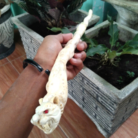TONGKAT KOMANDO AKAR BAHAR PUTIH SALJU JUMBO UKIR MACAN