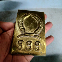 Replika emas batangan 999 bahan kuningan sari untuk koleksi