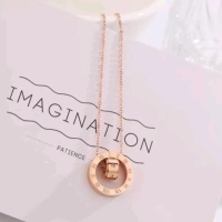 Kalung Titanium Wanita Model Romawi dengan Liontin Ring