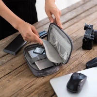 Digital pouch waterproof , kabel , hard disk dll