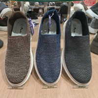 sepatu sneakers pria dr.kevin bahan tekstil sol karet antislip empuk