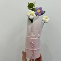 【JEN】手工編織毛線手提抱桶紫色小花束(畢業季情人節生日節慶送禮交換禮物)