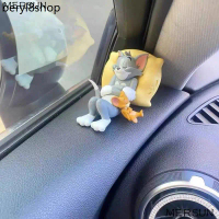 ♕♕♕ RLL ตุ๊กตาการ์ตูน Tom Jerry Cat and Mouse ขนาดเล็ก แฮนด์เมด สําหรับตกแต่งภายในรถยนต์ GQMT