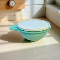 Thant bowl set kapasitas 1.4 liter warna hijau muda tupperware