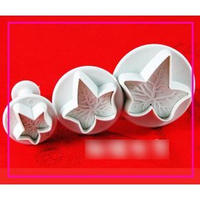 【翻糖模-塑膠-3件楓葉】翻糖彈簧壓模 餅乾模 翻糖蛋糕工具 糖花(一套三件: 2、3、3.5cm)-8001006