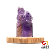 紫黃晶 頂級手工龍雕刻 156g 紫黃晶雕刻擺件｜崖柏木座