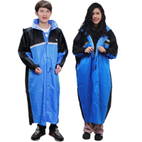 【OMAX】競速型尼龍雨衣-5XL大尺寸-黑/藍(速)