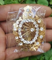 Bros Pin Lambang Kraton Hiasan Batu Zircon Tabur