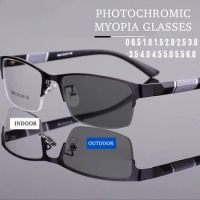 Men's Vintage Business Photochromic Myopia Glasses Half Frame Metal Blue Light Blocking Eyewear Classic UV Shades Sunglasses