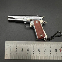1:3 Solid Wood Handle 1911 Bright Silver Metal Keychain Model Toy Gun Miniature Alloy Pistol Collection Toy Gift Pendant