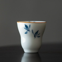 手繪蝴蝶蘭花茶杯陶瓷單個創意喝茶杯子家用功夫茶具主人杯品茗杯
