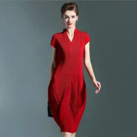 HOT SELLING Miyake Easing of big yards v-neck fold short sleeve bud dress fashion IN STOCK