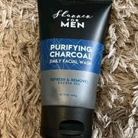 Shannen Purifying Charcoal Daily Facial Wash