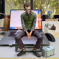 30cm The Joker Toys DC Batman Heath Ledger Dark Knight Hand Model Doll Anime Figure Statue Figurine Collectable Gift For Kids