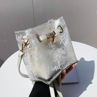 夏季透明小包包2021新款潮百搭果凍包小眾設計單肩斜背包女水桶包 【麥田印象】