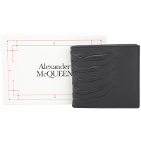 Alexander McQueen 骨頭浮雕小羊皮對折短夾(黑色)
