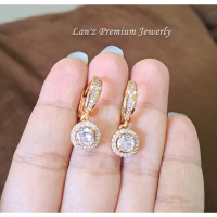 Anting Berlian Medan Bundar Clip Kristal Mewah Titanium Emas 22K