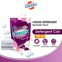BuKrim Oxyklin Romantic Floral Deterjen Cair [750 mL]