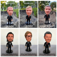 FIGURE MINIATUR PELATIH BOLA Toy