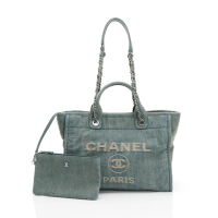 【CHANEL 香奈兒】Deauville 經典雙C LOGO藤織帆布銀鍊手提肩背沙灘/托特包(淺丹寧藍)