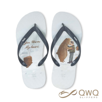 【QWQ】男款防滑防水夾腳拖鞋 Astrid阿脆 熊與飛行員 室外人字拖雨鞋(AIAW102108)