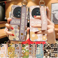 For Honor Magic 5 Pro Vintage Flower Wrist Strap Stand Case For Huawei Honor Magic 5 4 3 Holder Silicone Shockproof Soft Cover