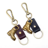 2pcsAntique copper alloy shoes cowhide keychain vintage men's jewelry car keychain bag pendant