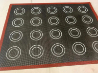 Stok Terbatas  - Perforated Eclair Silicone Baking Sheet Baking Mat / Silpad 4X3