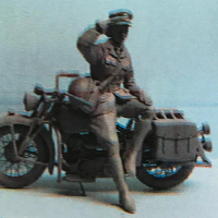 1/35 Scale Unpainted Resin Figure Garage Kit 1 Figure(NO MOTORCYCLE)