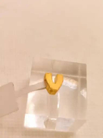 Liontin Emas 8K Inisial Huruf V – Desain Premium 0.76gr