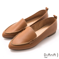 DIANA 1.5 cm莫蘭迪色調牛皮簡約尖頭素面樂福鞋–漫步雲端焦糖美人-茶晶棕