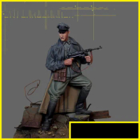 1/35 Scale Unpainted Resin Figure soldier GK figure