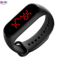 2020 New Design KLW V8 Smart Watch Temperature Measuring Bracelet With Time Display IP68 Waterproof