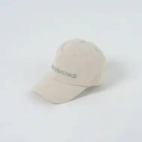 Topi MARDI MERCREDI TEXT LOGO SAGE GREEN CREAM CAP 100% ORIGINAL