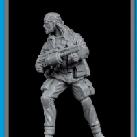 1/35 Scale Resin Figure Building Kit Unpainted Figure 1 Figure